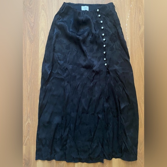 ARITZIA WILFRED Baroque Skirt Jacquard Satin Pearl Button Slip Midi Black small - Picture 3 of 10